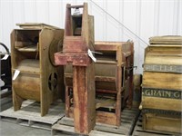 THE CHATHAM FANNING MILL W/ BAGGING ATTACHMENT