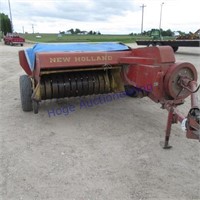 New Holland 268 small square baler
