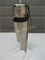 Gilchrist #22 Malt Mixer w/Stainless Steel Cup