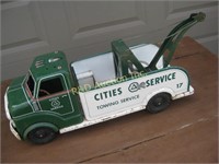Cities Service Toy Wrecker