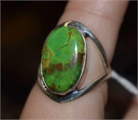 Sterling Silver Ring w/ Green Turquoise Size 8