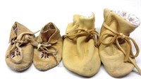 2 Pair Leather Of Child Moccasins