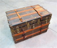 34"W, 21"D, 22" H wood bunded steamer trunk with