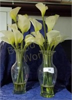 Lot of 2 White Calla Lillies in glass vase with