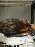 anchor and pryex glass baking dishes