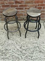 Pair of metal bar stools