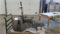 SUZUKI 55HP BOAT MOTOR, RUNS (NO PROPELLER)