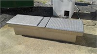 ALUMINUM TRUCK TOOL BOX