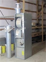 GAS FURNACE, LP OR NATURAL 90,000 BTU W/FLUE PIPE