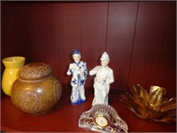 COLLECTIBLES & FIGURINES