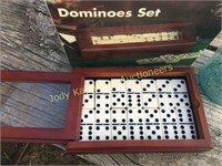 New set of dominos on lidded box