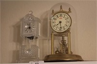 Kundo Anniversary Clock & Crystal Desk