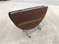 ROUND ROLLING FOLDING TABLE