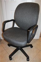 Rolling Office Chair with Floor Mat