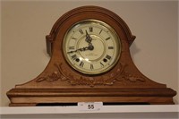 Vintage Classic Manor Mantel Clock