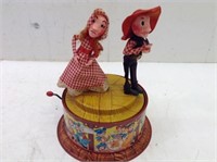 Mattel Tin Hand Crank Music Box  Dancing Twins