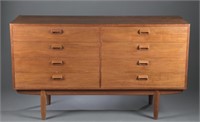 Povl Dinesen mid-century modern 8 drawer dresser.