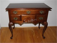 Bombay Company Side / Hall Queen Anne Table