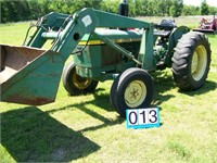 John Deere 2040 Tractor with Loader
