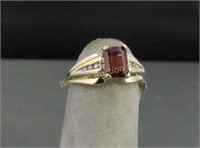Ring Size 7; 10k Gold, Garnet & Diamonds