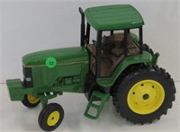 Ertl JD 7600 Tractor, 1/16