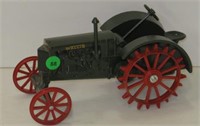 Scale Models Wallis Tractor, 1/16