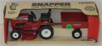 Ertl Snapper Lawn Tractor & Trailer, 1/12, NIB