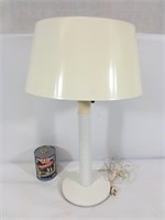 Lampe de table blanche