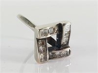 STERLING SILVER SQUARE DESIGN RING