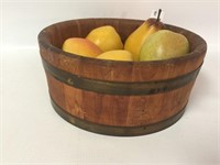 Vintage 9.5" Bowl w/5 pc Fruit