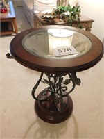 Round wood and glass top accent table w/ fancy