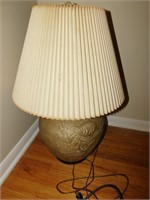 Bulbous pottery lamp with 3D design, large