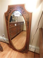 Drexel Heritage? Wooden framed oval mirror,