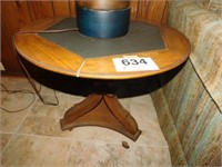Oak slate insert round side table w/triangular