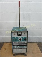Silver Beauty Battery Charger Model 8280