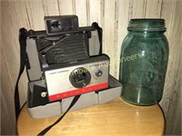 Vintage Polaroid land camera Auto 104