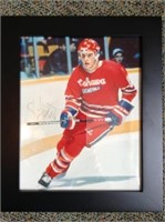 SIGNED ERIC LINDROS FRAMED PHOTOGRAPH