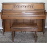 CURRIER SPINET UPRIGHT PIANO