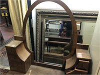 DECO DRESSING TABLE