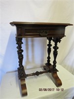 Inlaid burl walnut top one drawer sewing table on