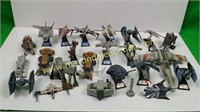 Star Wars Collectible Toys w/ Stands