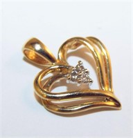 10k Gold Heart Pendant With Three Diamonds
