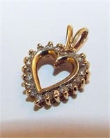10k Gold And Clear Stone Heart Pendant