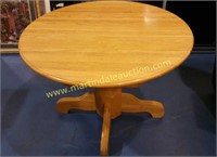 42" Round Oak Table