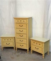 Chest of Drawers & Matching Side Tables 6A