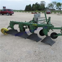JD 414 mounted plow
