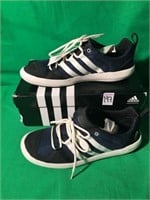 ADIDAS TRAXION SHOES SIZE 10 US