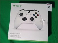 XBOX WIRELESS CONTROLLER