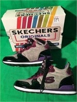 SKETCHERS SHOES FOR WOMEN W/ AIR COOLED SIZE 10