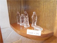 Minature glass nativity set.